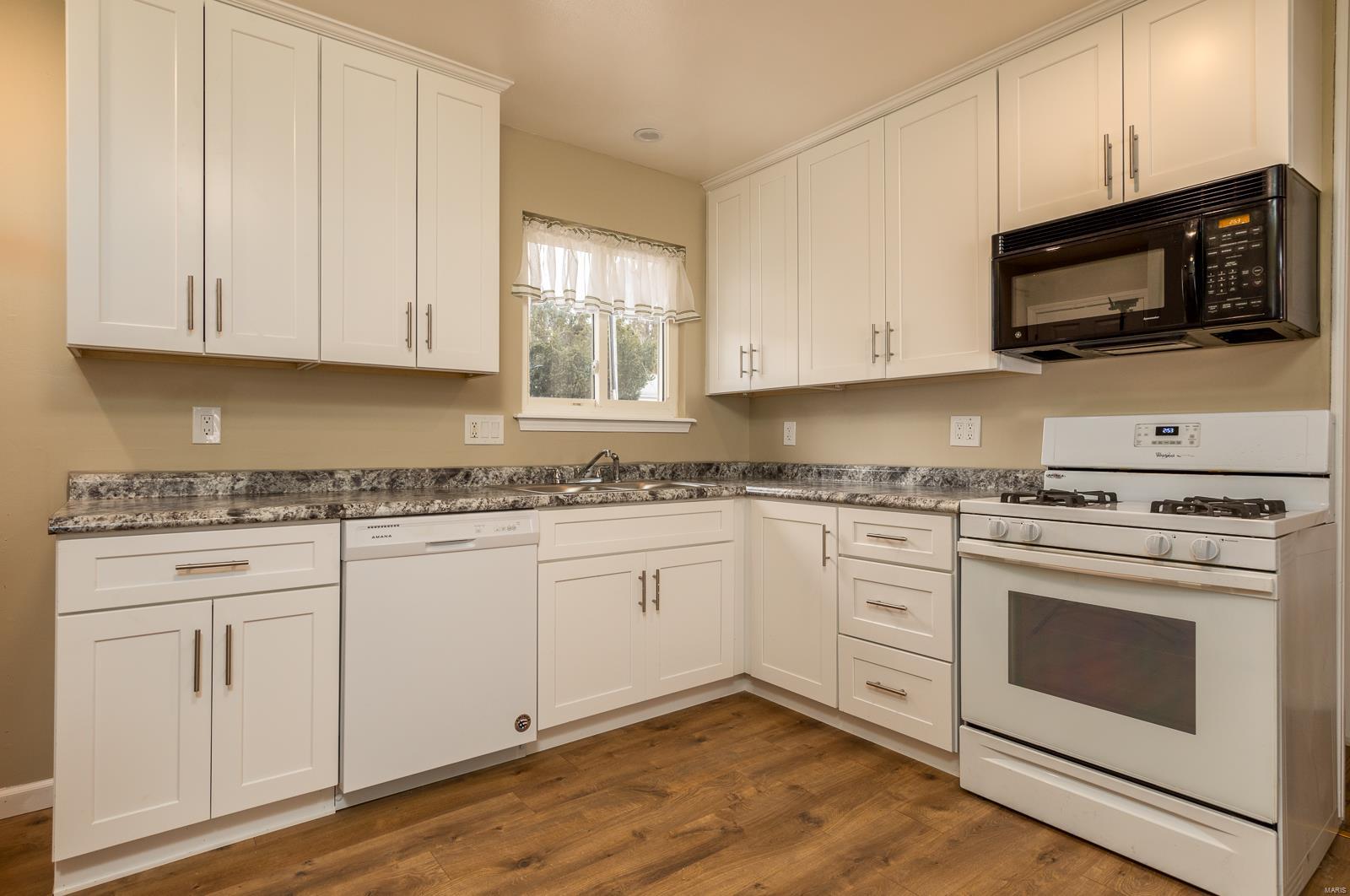 Flamingo Park - Residential Lease
