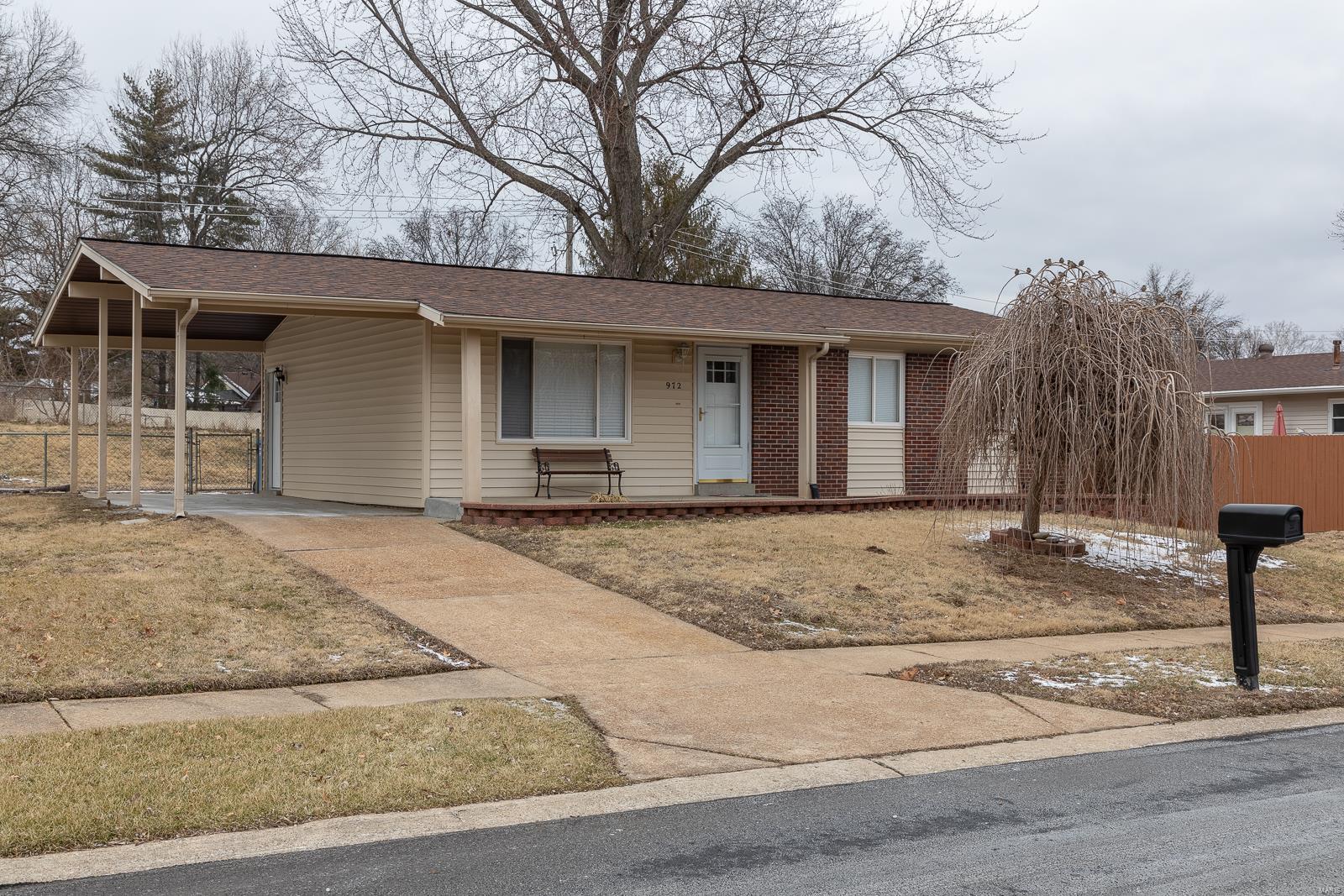 Flamingo Park - Residential Lease