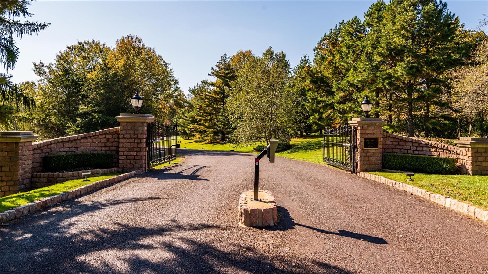 Chesterfield Lakes - Residential