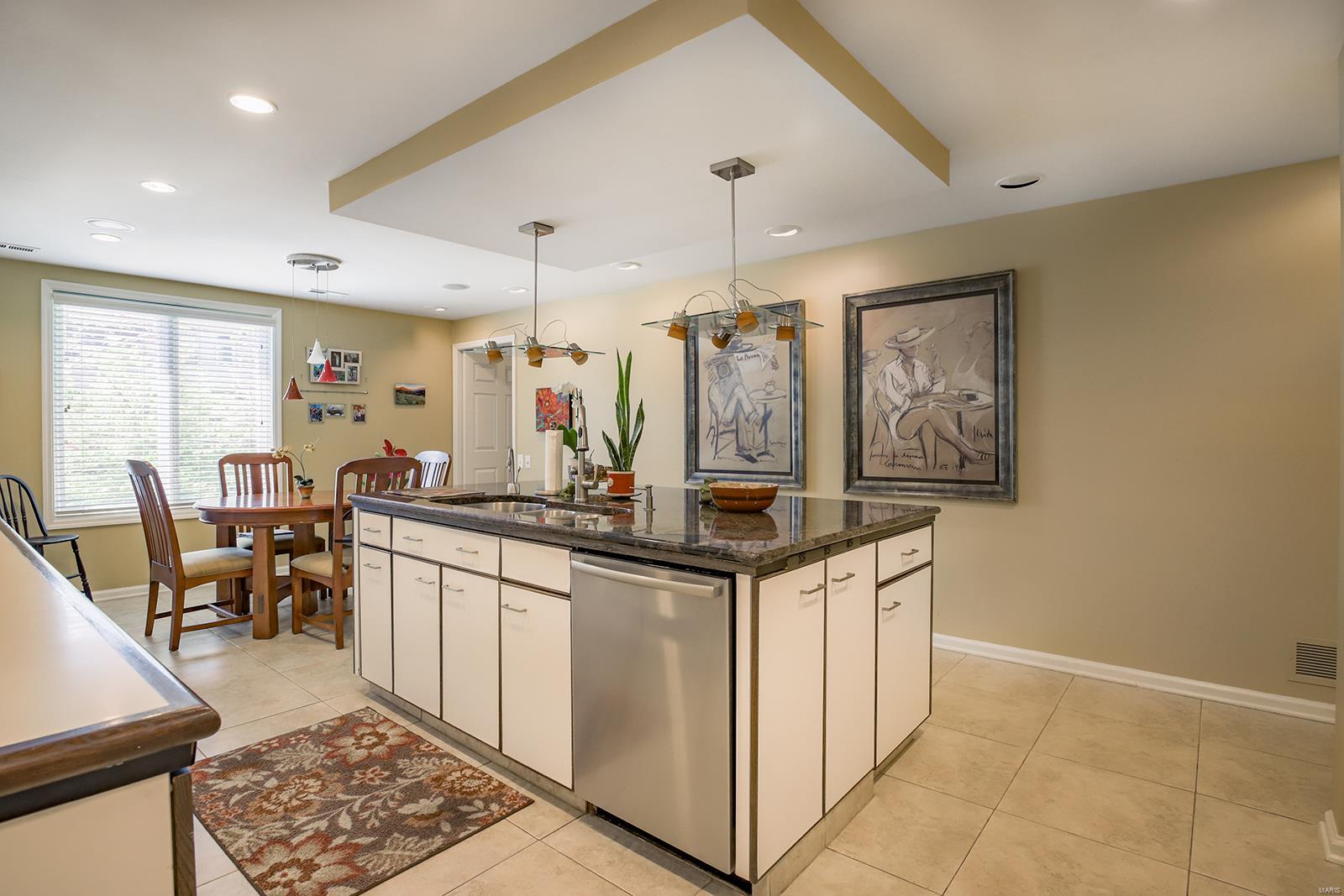 Kingsbury Place - Clayton Condo - Residential