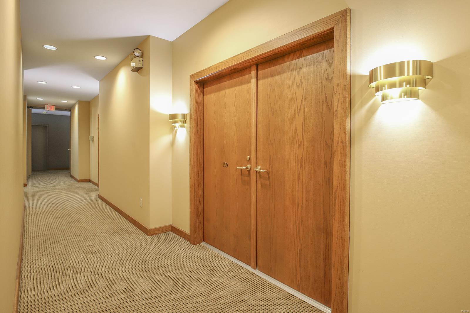 Kingsbury Place - Clayton Condo - Residential