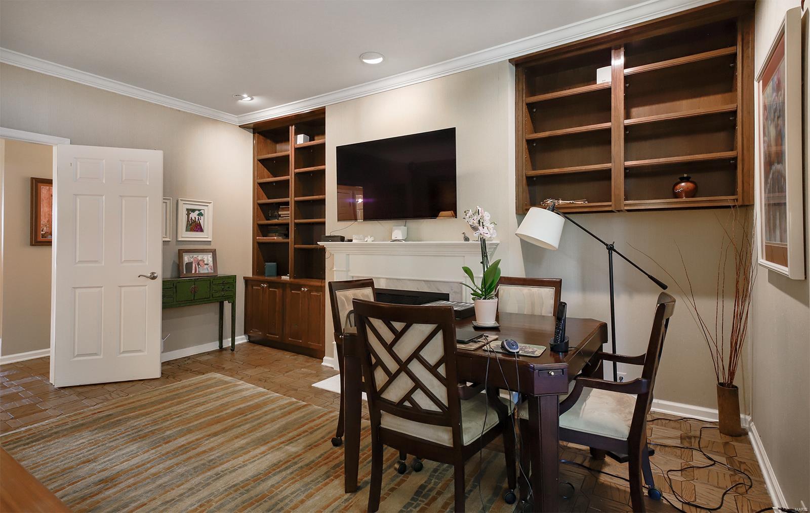 Kingsbury Place - Clayton Condo - Residential