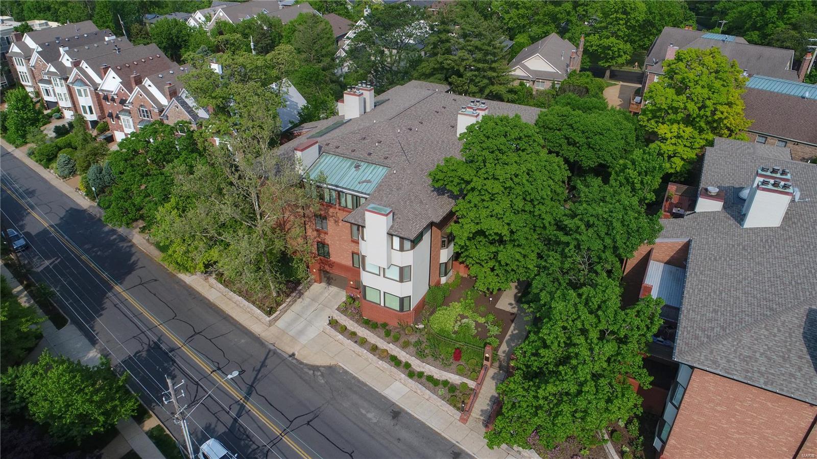 Kingsbury Place - Clayton Condo - Residential