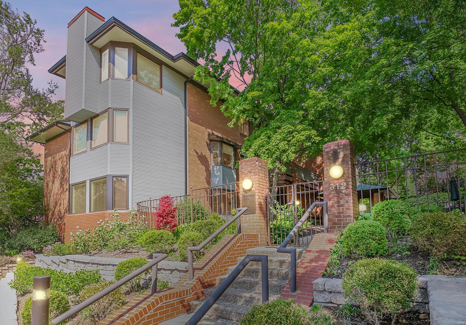 Kingsbury Place - Clayton Condo - Residential