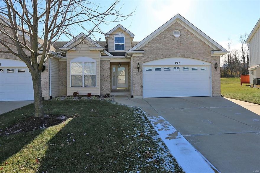 This Home is Move in Ready! Spacious 2 bedroom and 3 bath Villa with a 2 car garage. Master bedroom has walk in closet, Gas Fireplace in Great Room, Freshly Painted throughout the home, Brand New Carpet and New Vinyl Flooring, throughout the home. The foyer has hardwood flooring. Cathedral ceilings, Water Softener, All New Blinds and Upgraded kitchen Cabinets with New Granite Countertops to be installed, mid- January. Basement is finished with a Rec Area, Bathroom and Plenty of Storage Space. Sliding glass door in kitchen that leads to a Large Deck, with a Retractable Awning, Deck Freshly Stained. Over 9000 sq ft. lot, backs to Woods. This home is turnkey ready for you! Location: End Unit, Ground Level