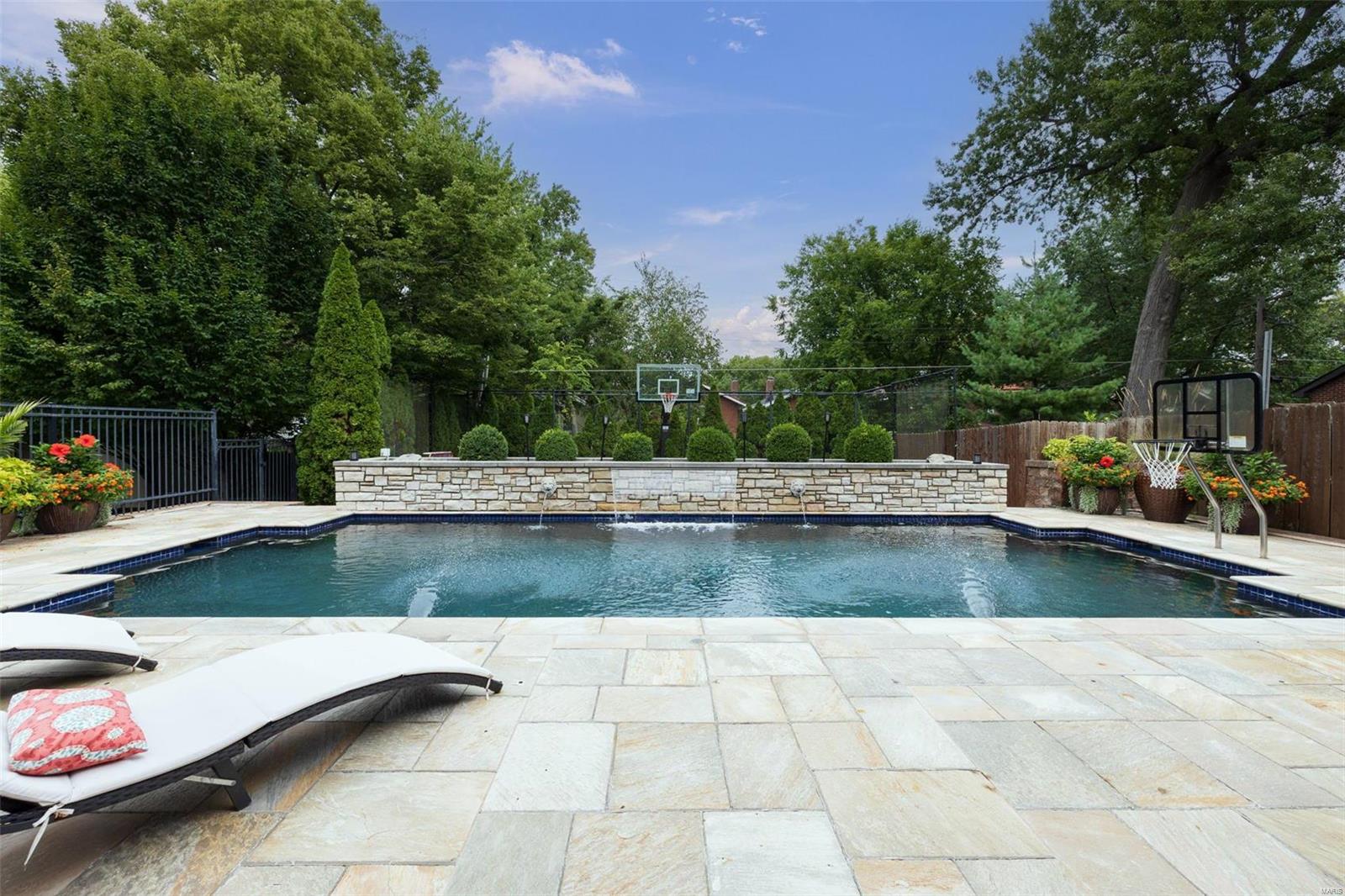 Forsyth Place - Residential