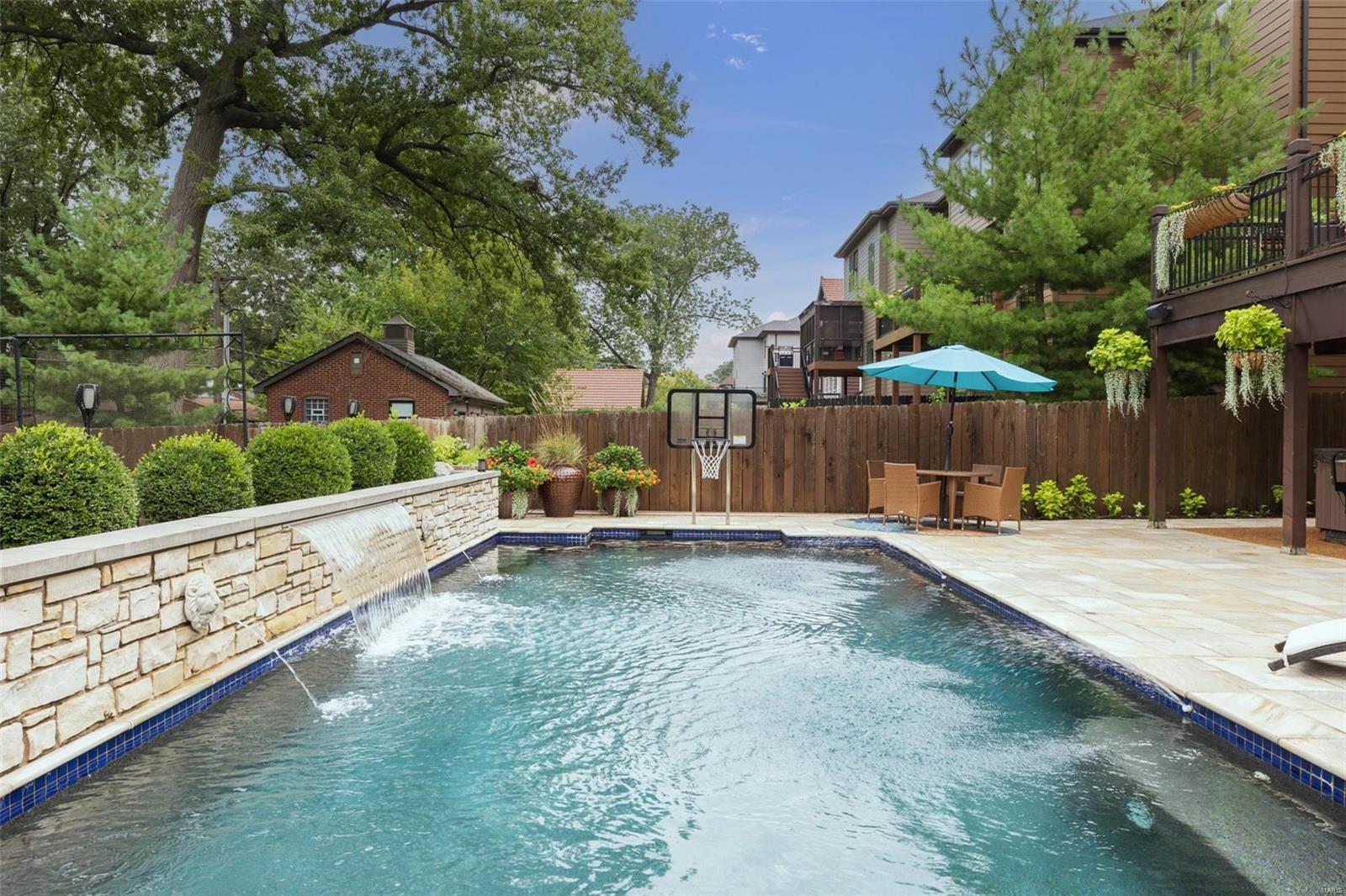 Forsyth Place - Residential