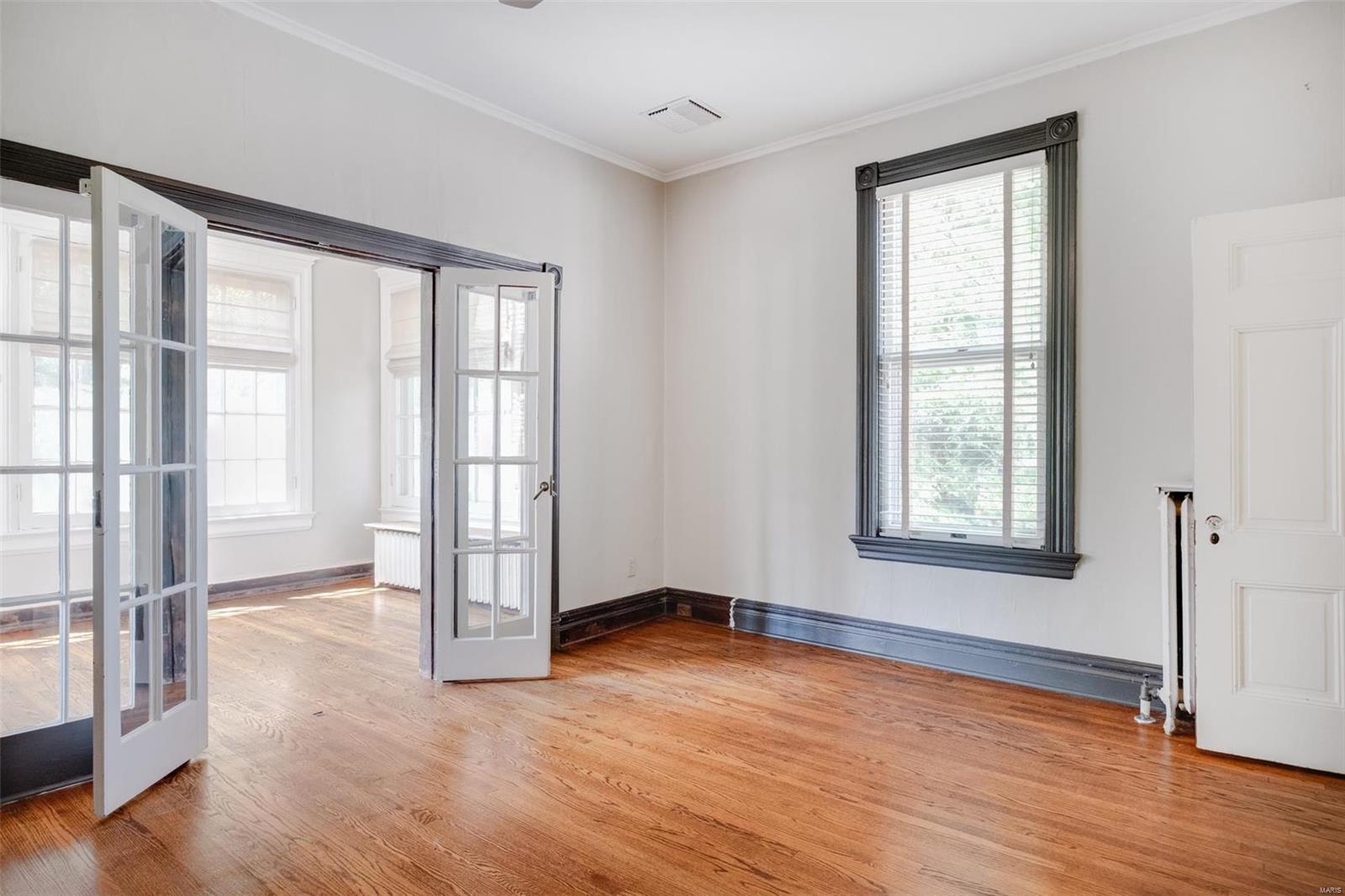 Flower Hill - Residential