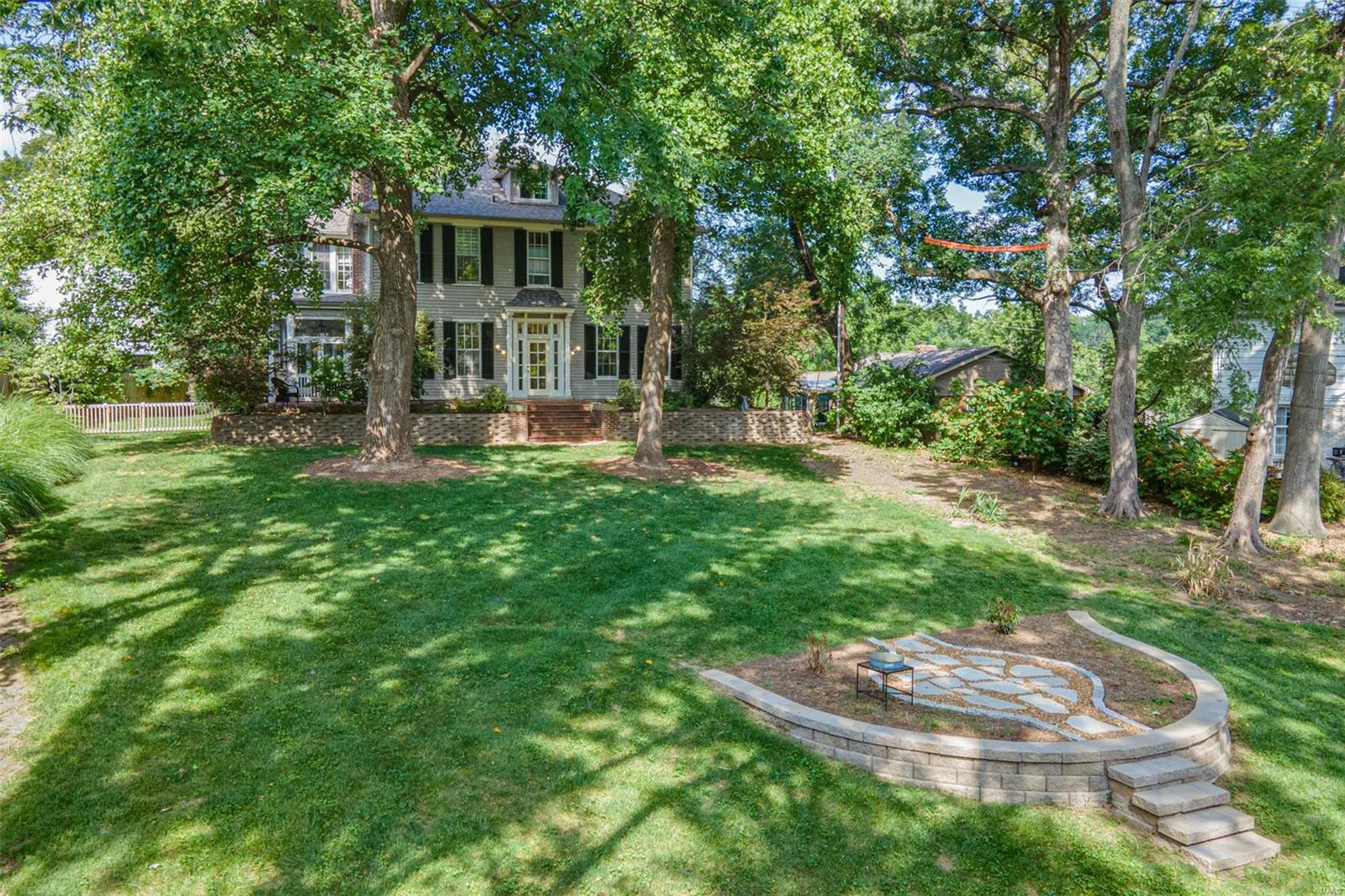 Flower Hill - Residential