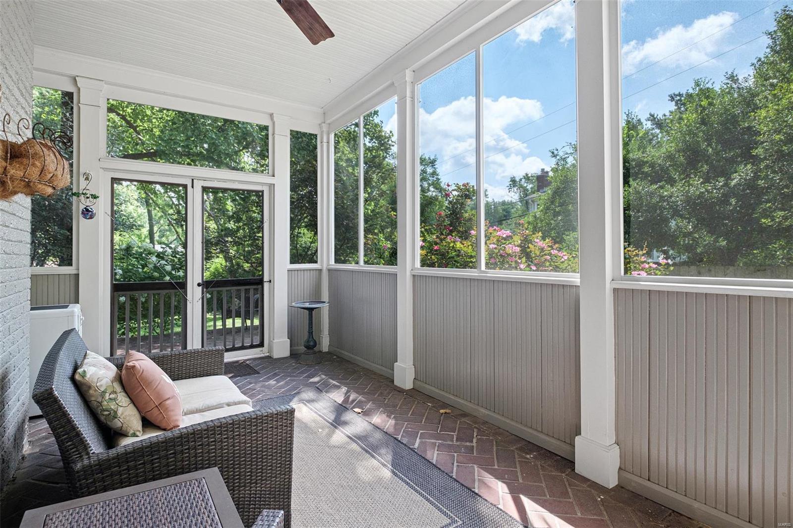 Flower Hill - Residential