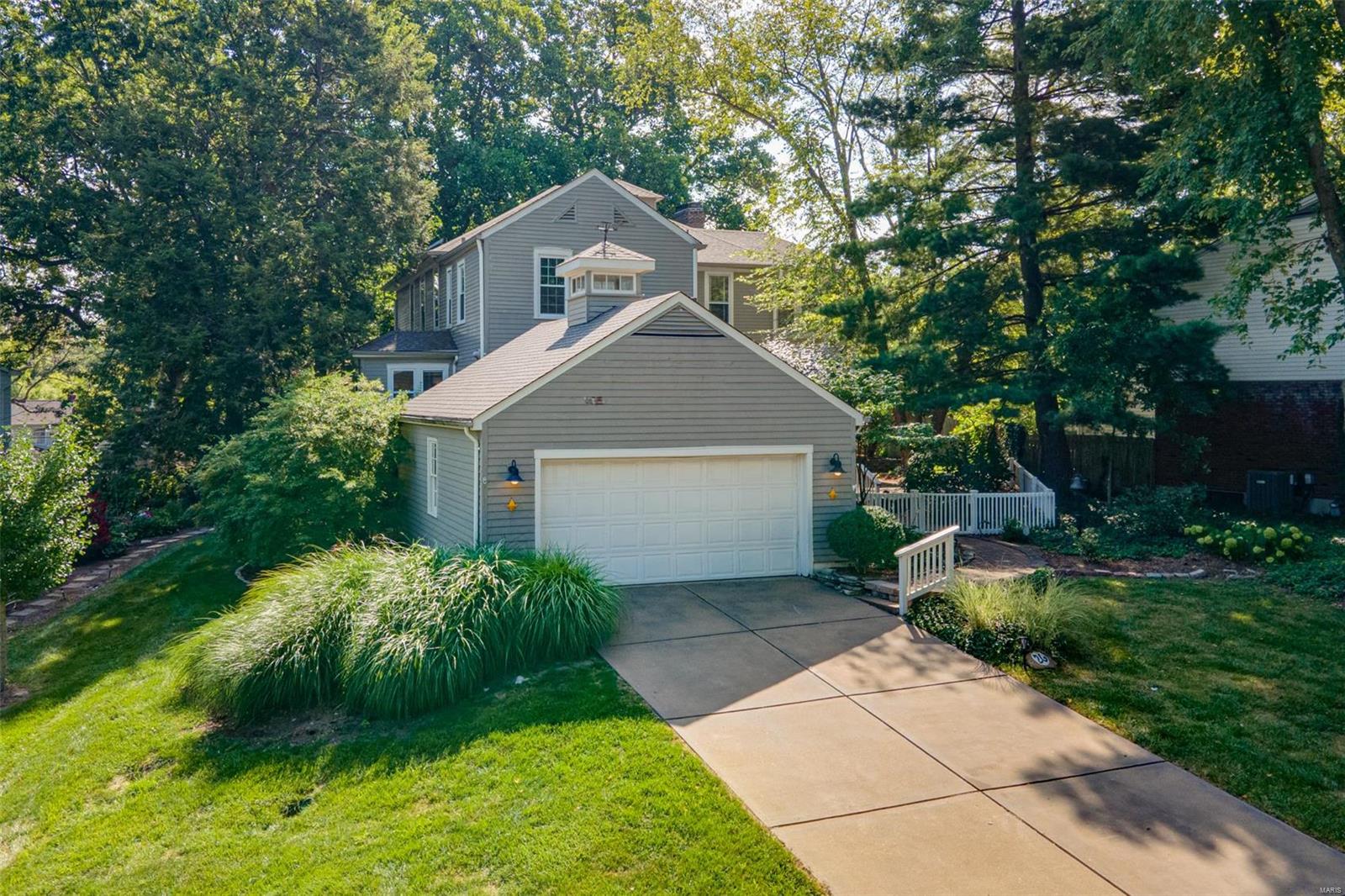 Flower Hill - Residential