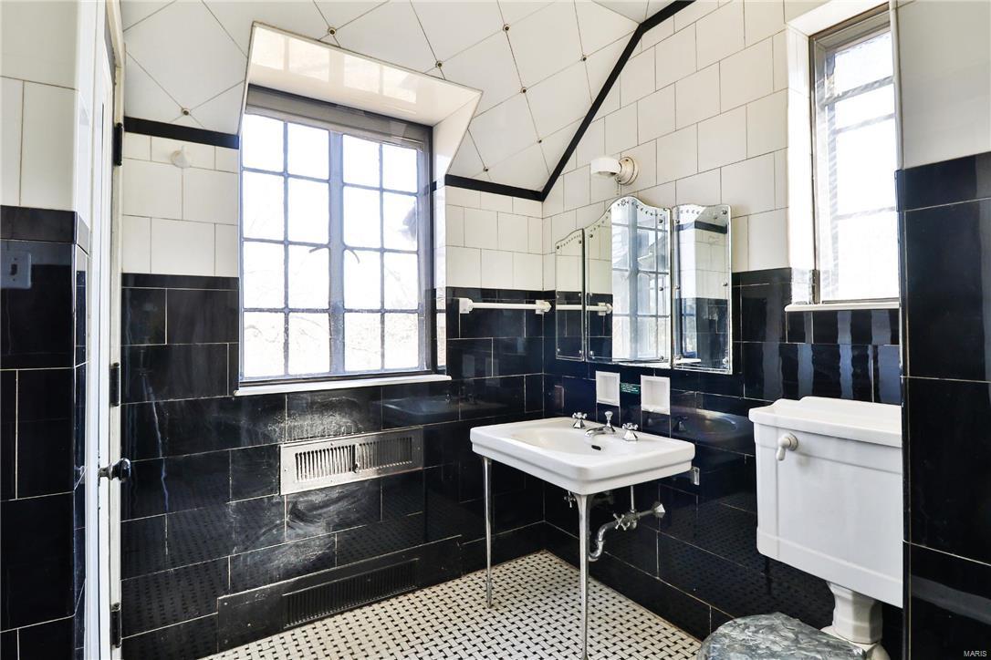 Morris Hezel Estate - Residential