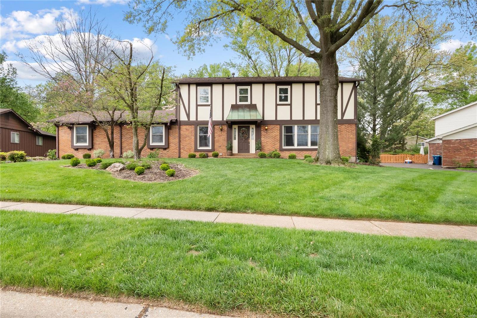 Creve Coeur Place - Residential