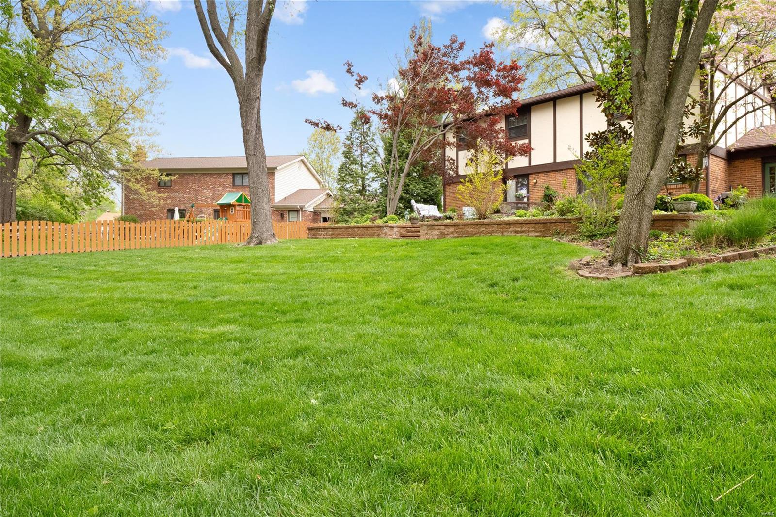 Creve Coeur Place - Residential
