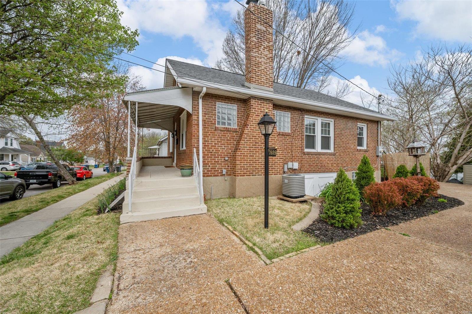 Burgess Sub Of Laclede - Residential