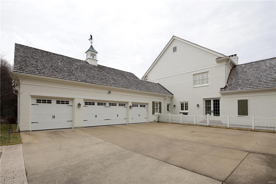 BUCKLAND HALL - Residential