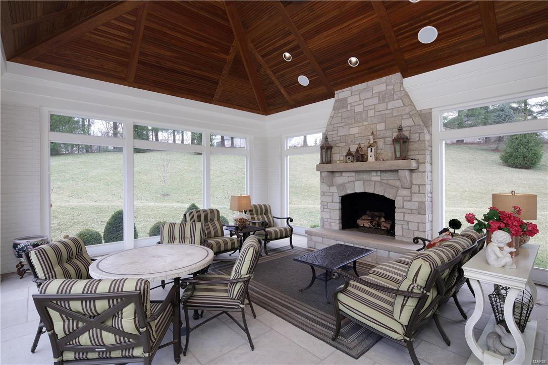 BUCKLAND HALL - Residential