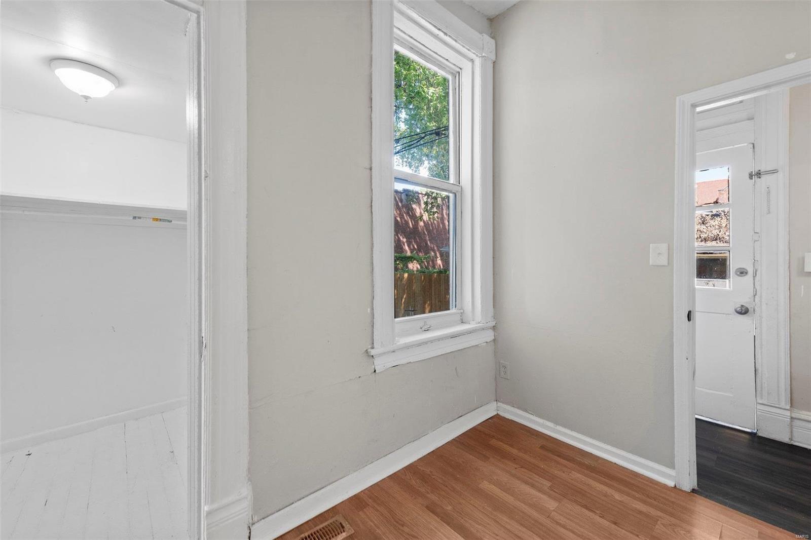 St Louis Commons Add - Residential Income