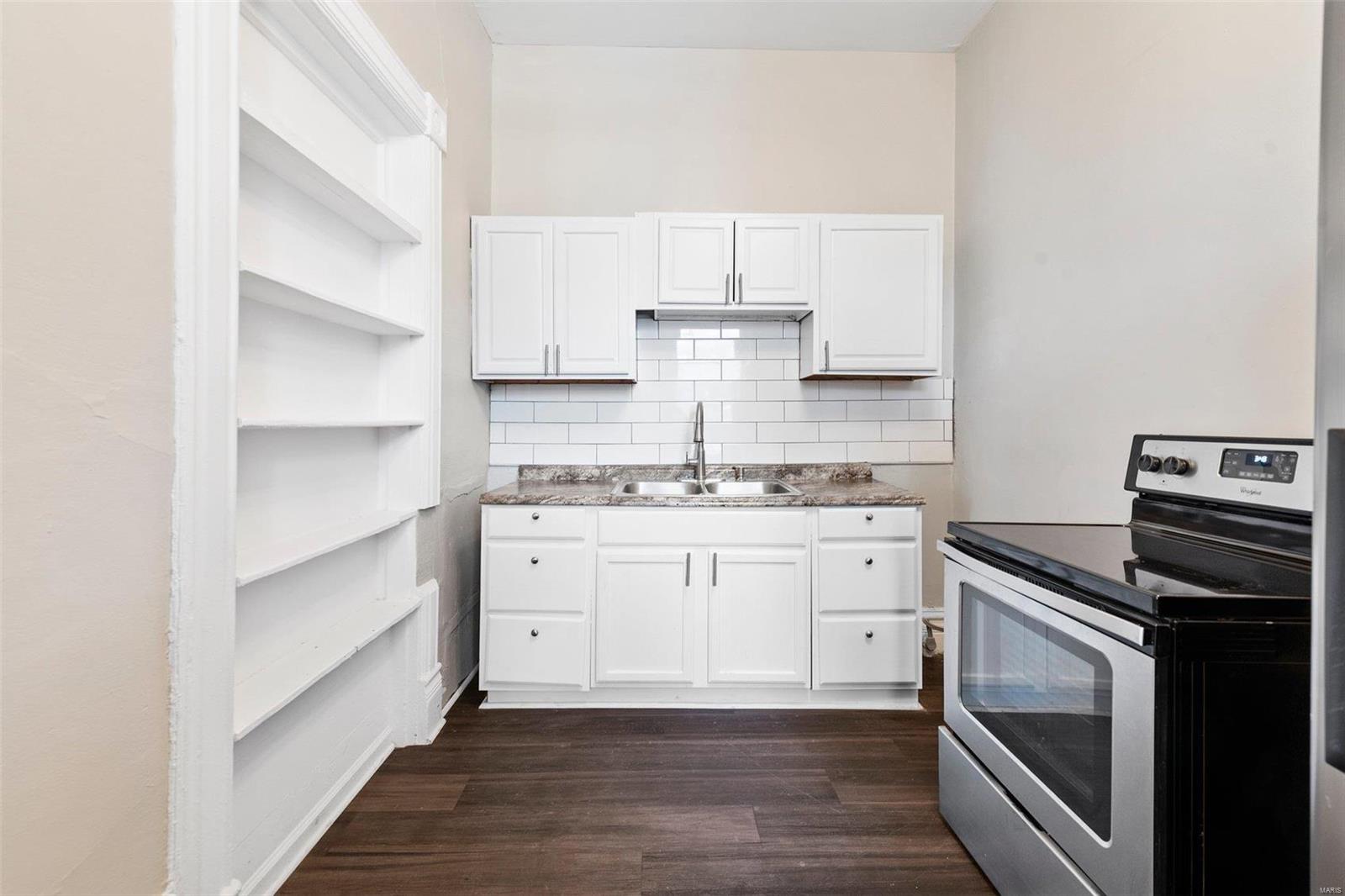 St Louis Commons Add - Residential Income