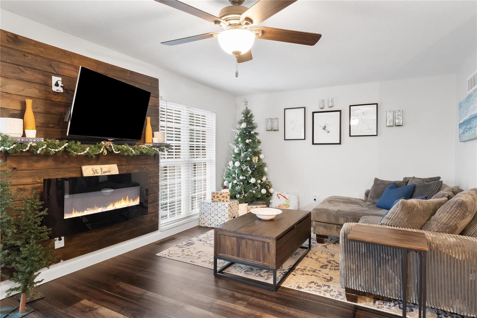 Beau Jardin Twnhms A Condo - Residential