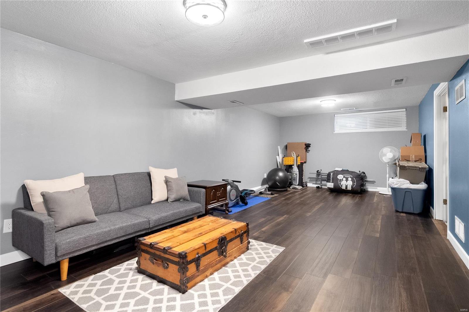 Beau Jardin Twnhms A Condo - Residential