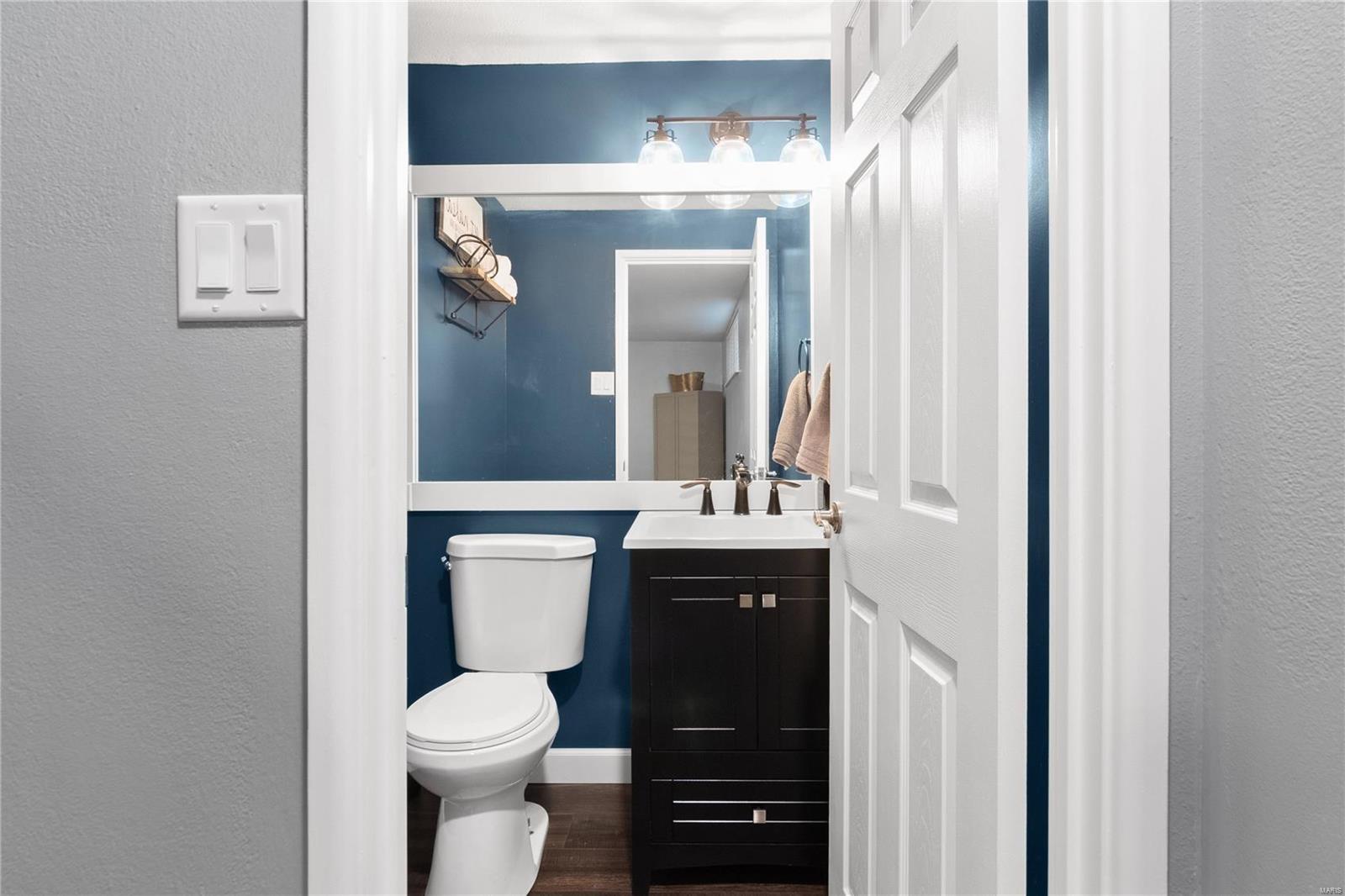 Beau Jardin Twnhms A Condo - Residential