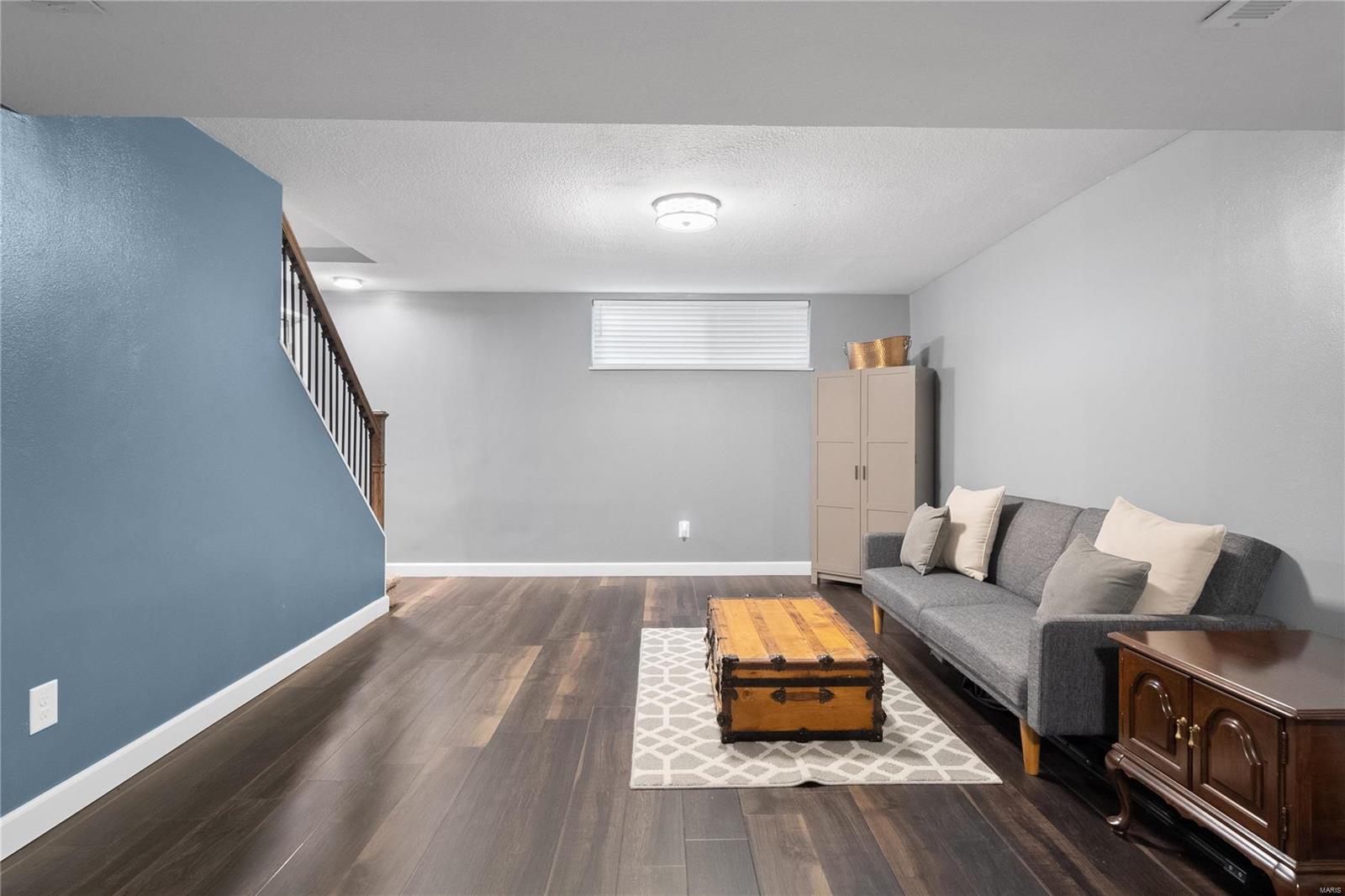 Beau Jardin Twnhms A Condo - Residential