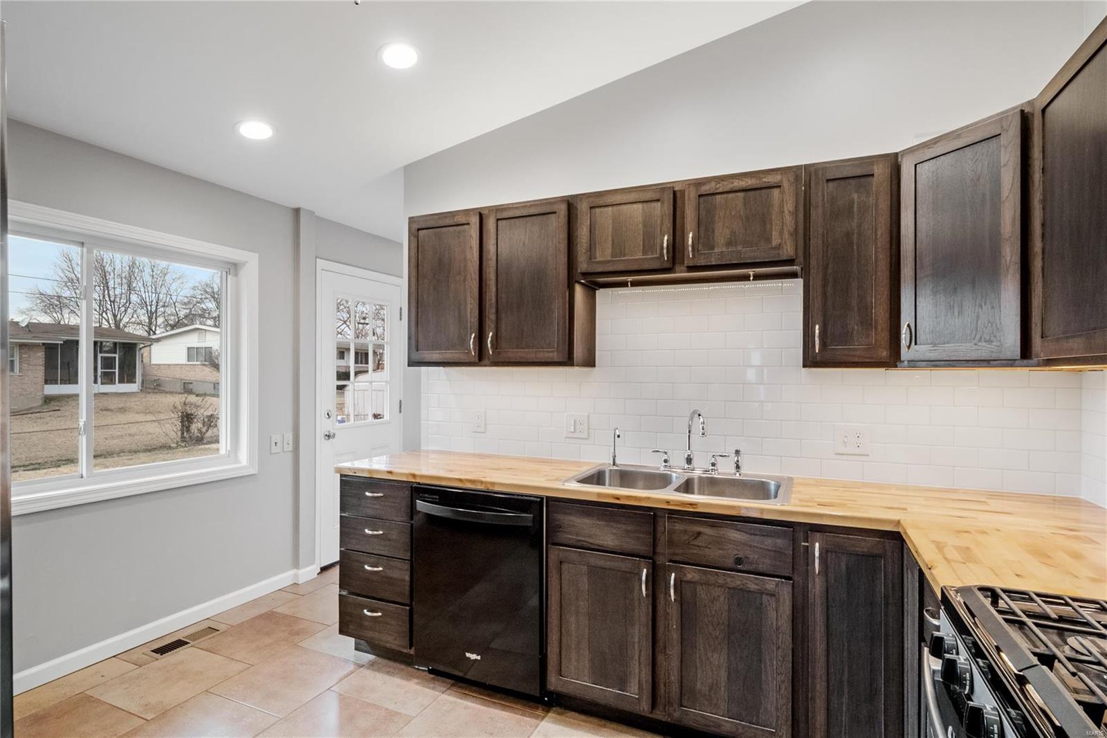 Paddock Hills 7 - Residential