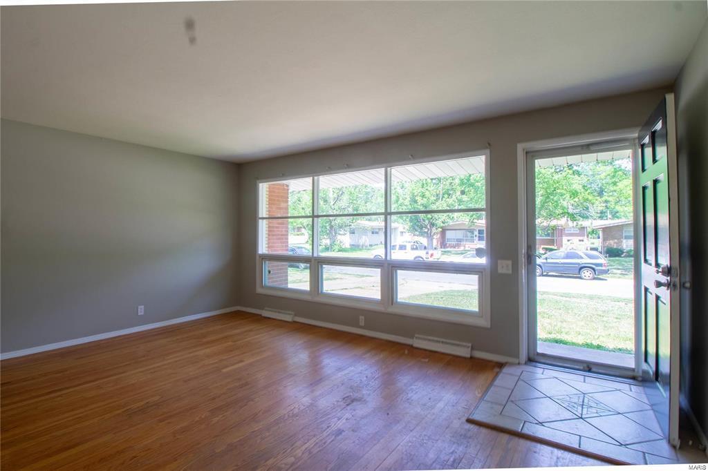St Louis, Missouri 63136, United States, 3 Bedrooms Bedrooms, ,2 BathroomsBathrooms,Residential,Pending,90737