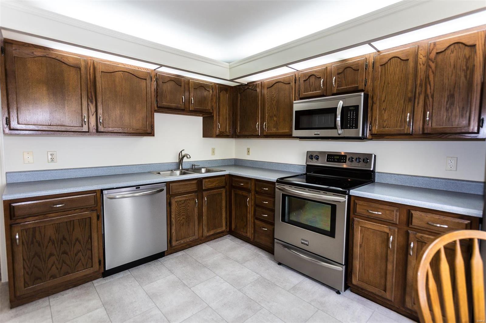 Villages At Baxter Ridge Six Condo - Residential