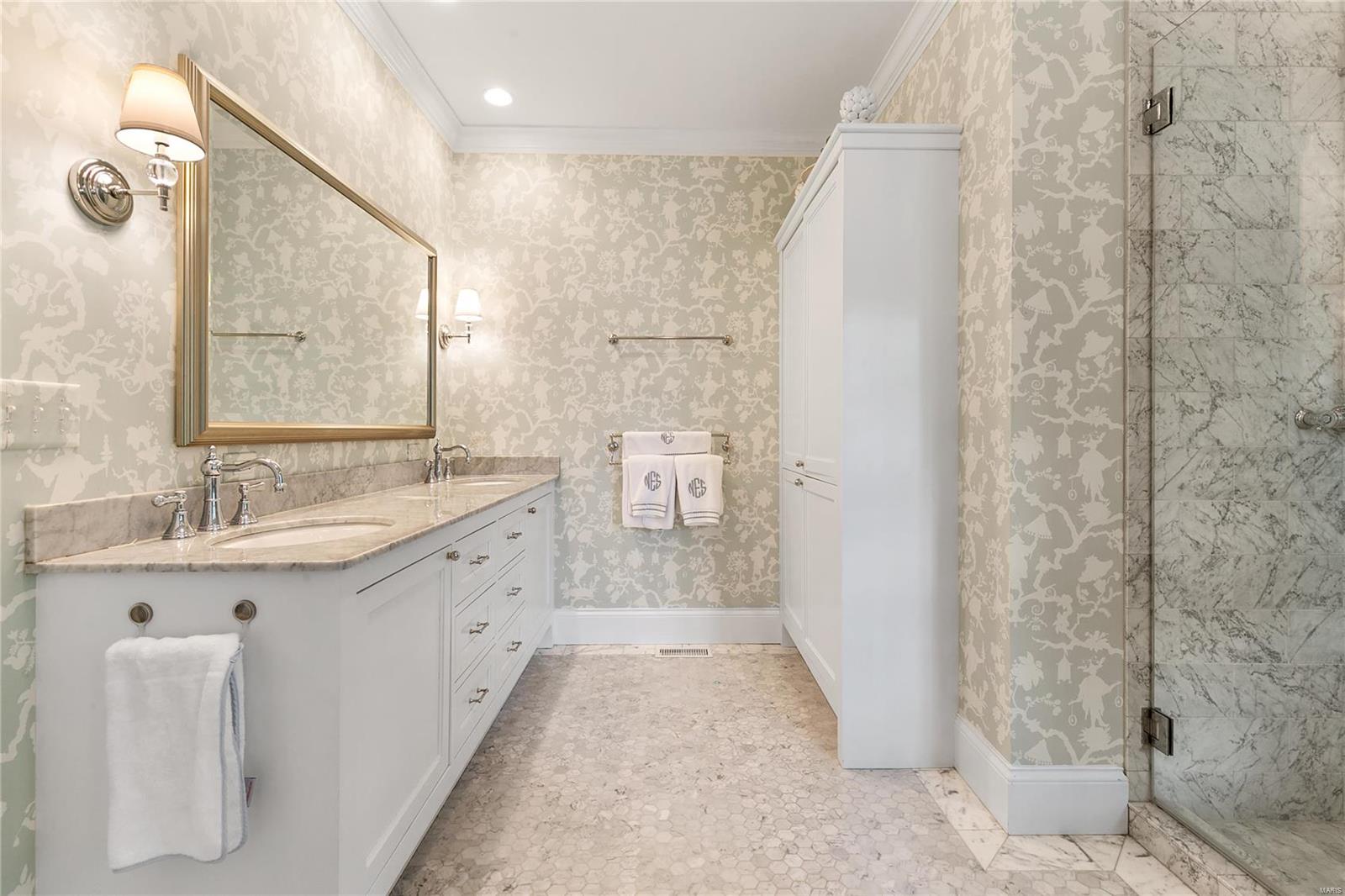 West Geyer Lane - Residential