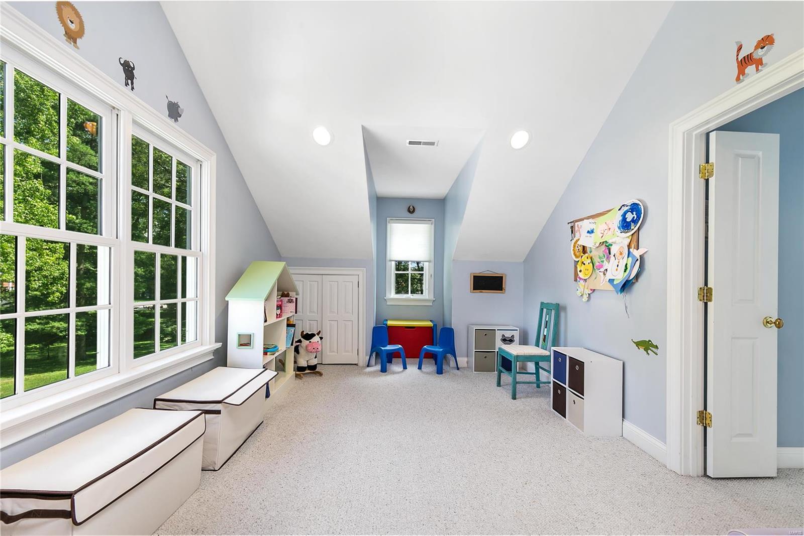 West Geyer Lane - Residential