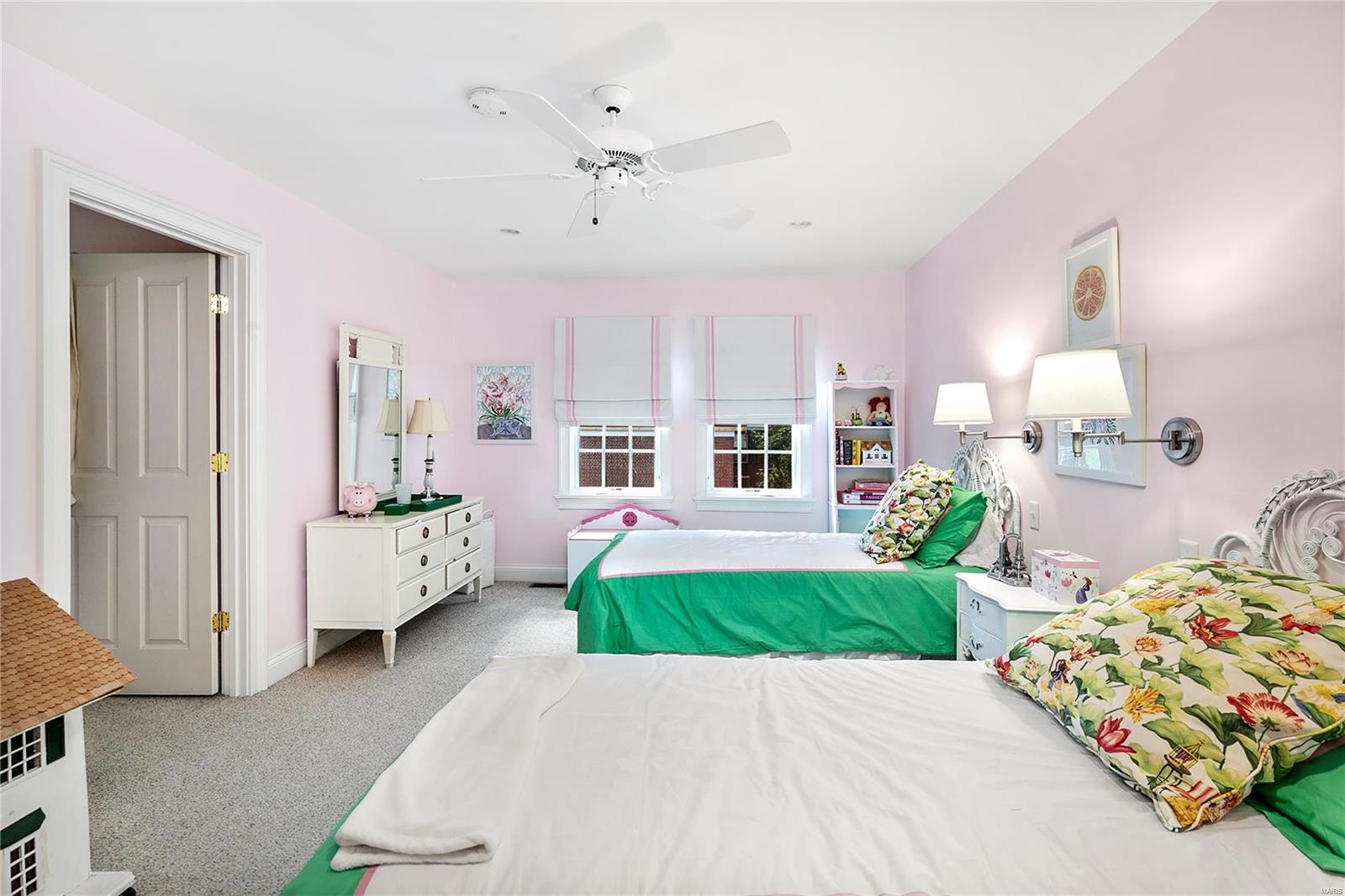 West Geyer Lane - Residential