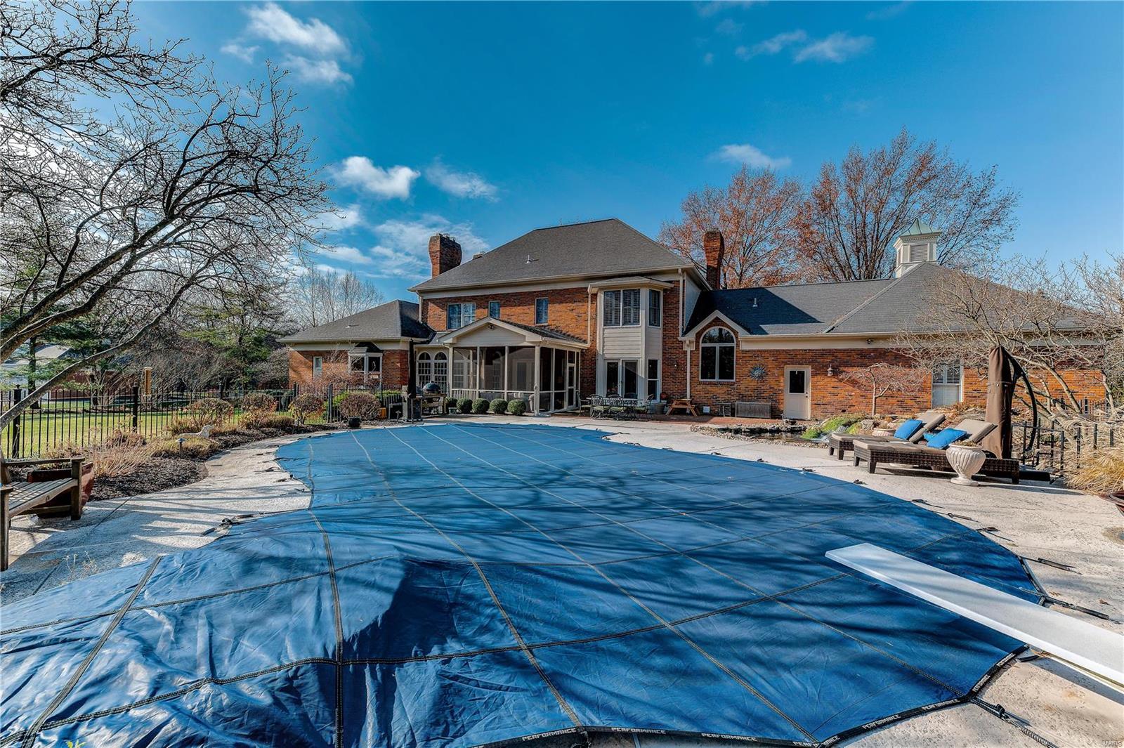 Essex Point - Residential