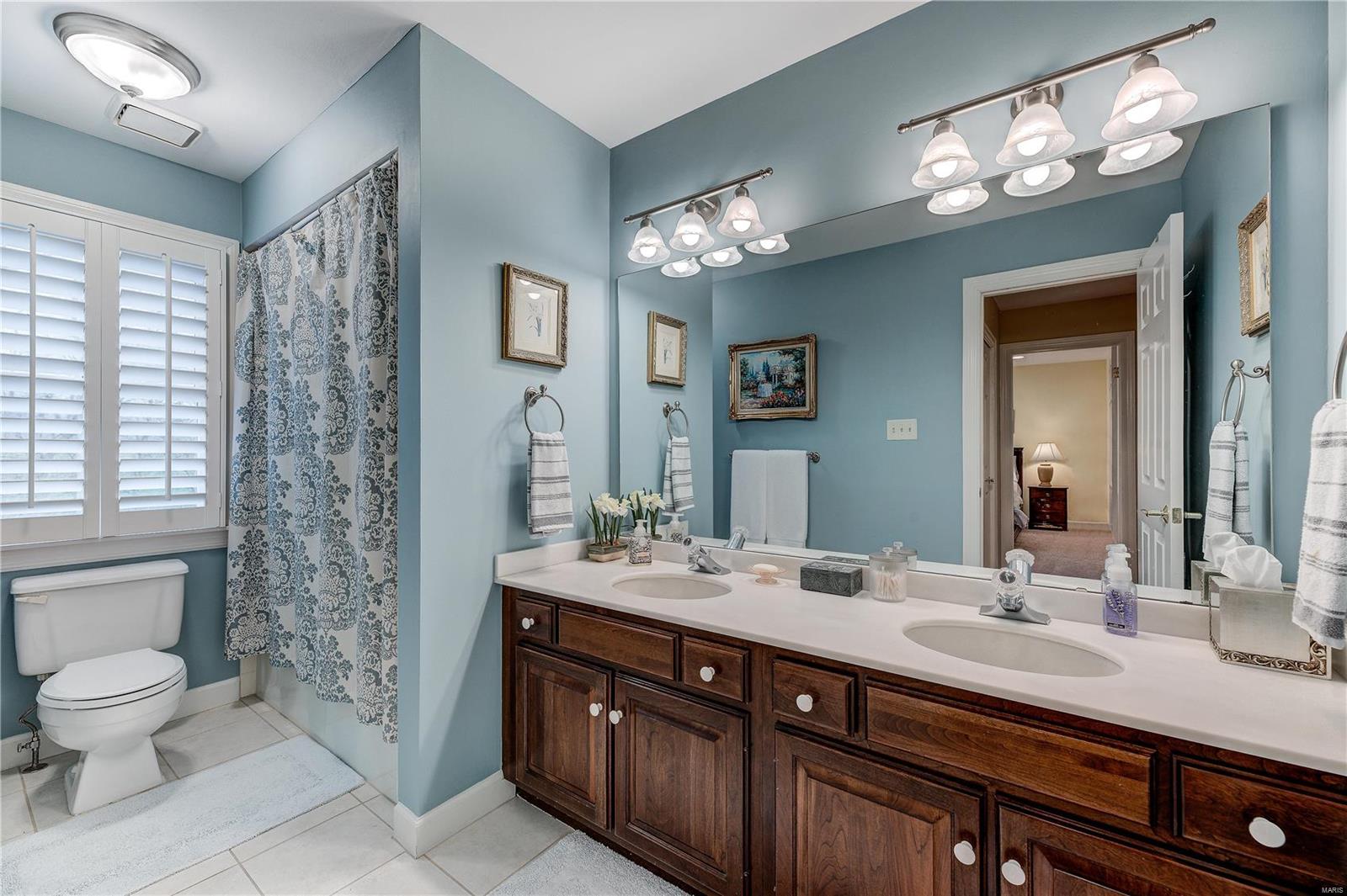 Essex Point - Residential