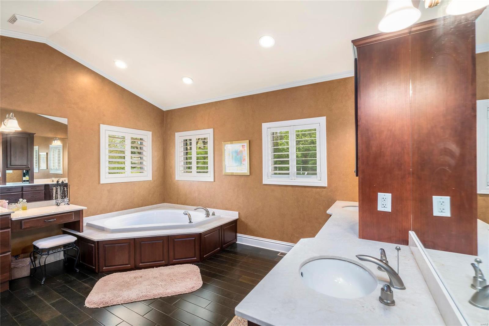 Ladue Estates Units 3 - Residential