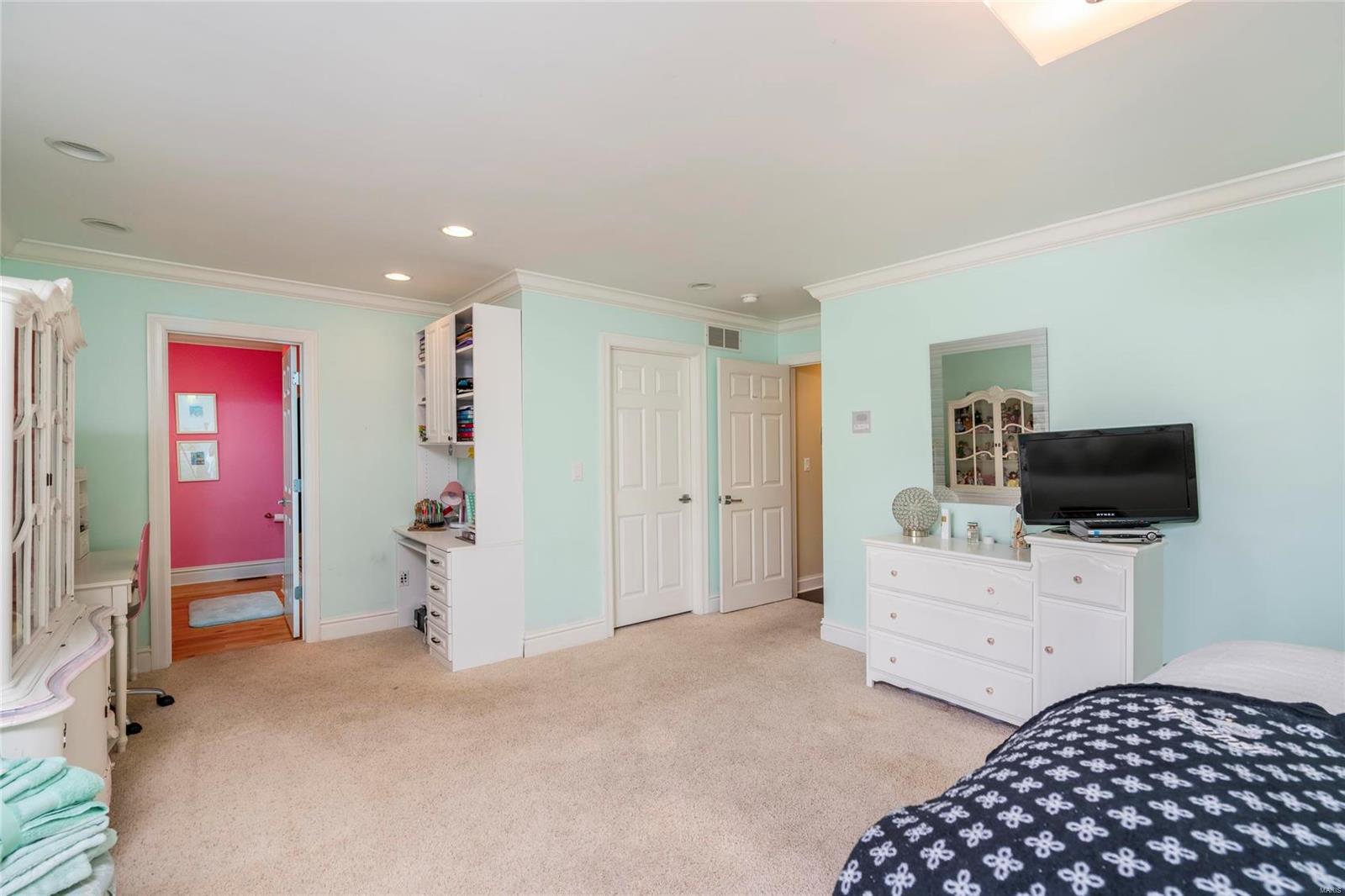 Ladue Estates Units 3 - Residential