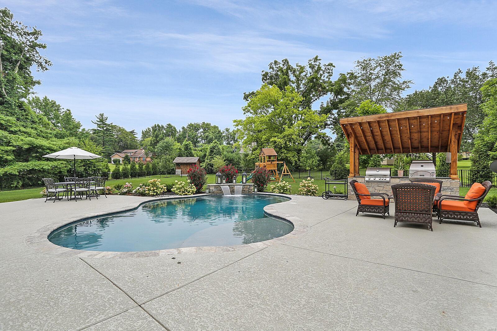 Terrace Gardens 2 - Residential