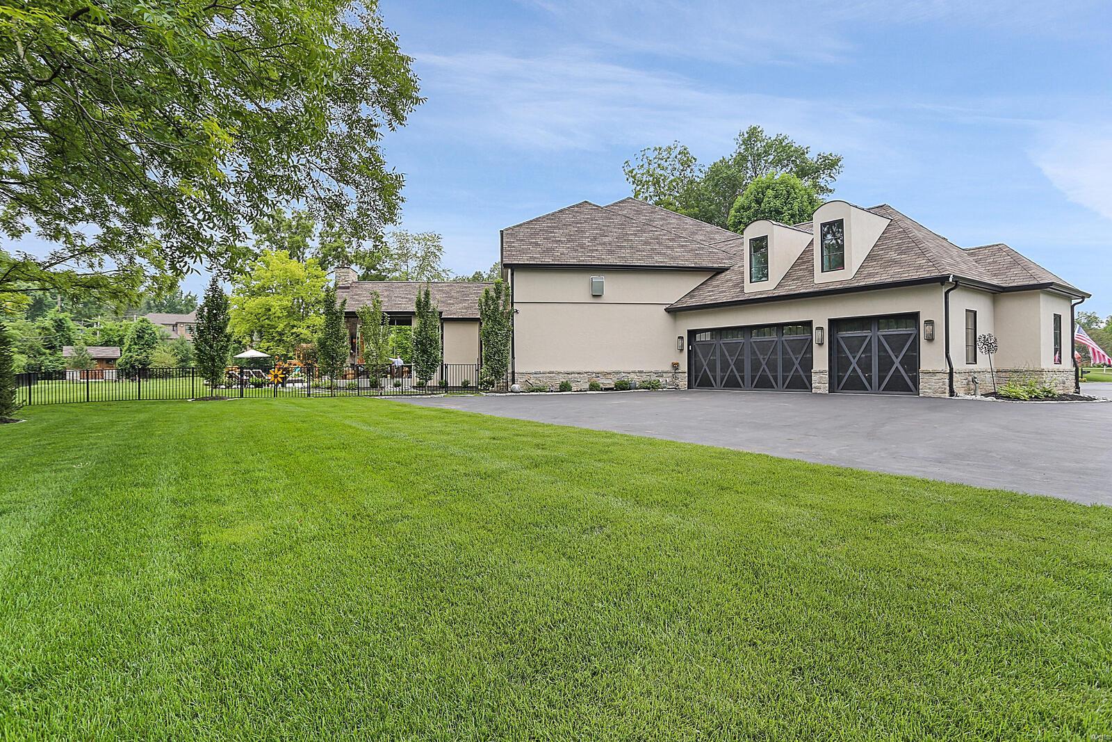 Terrace Gardens 2 - Residential