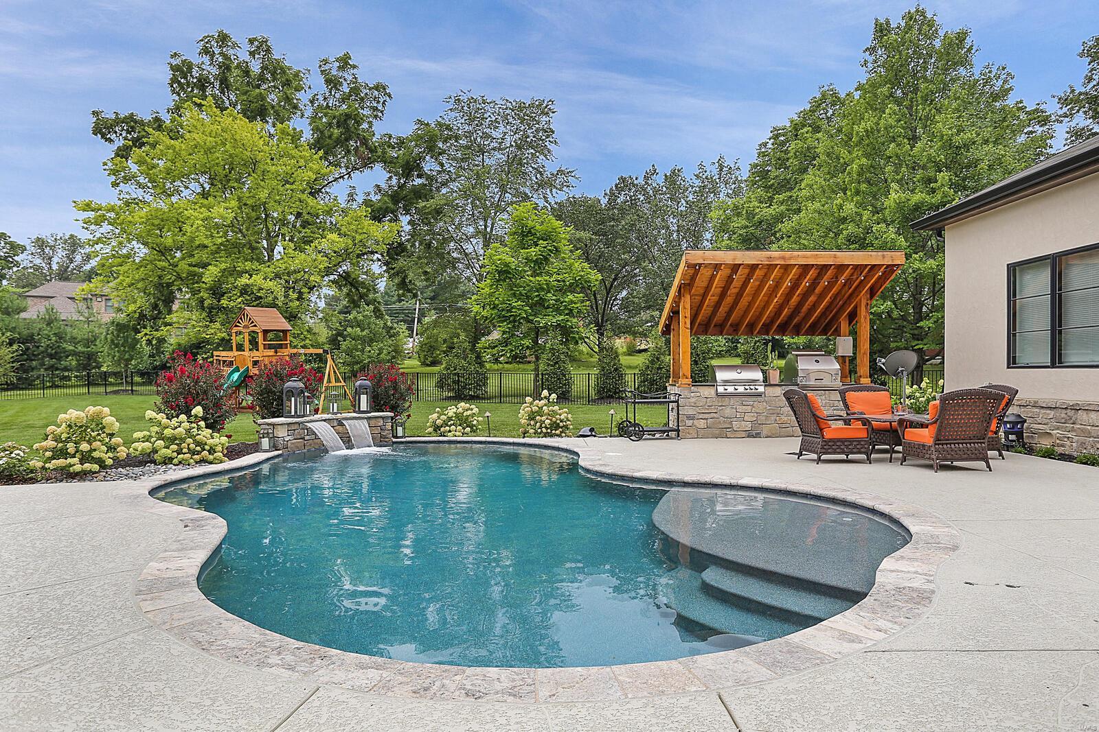 Terrace Gardens 2 - Residential