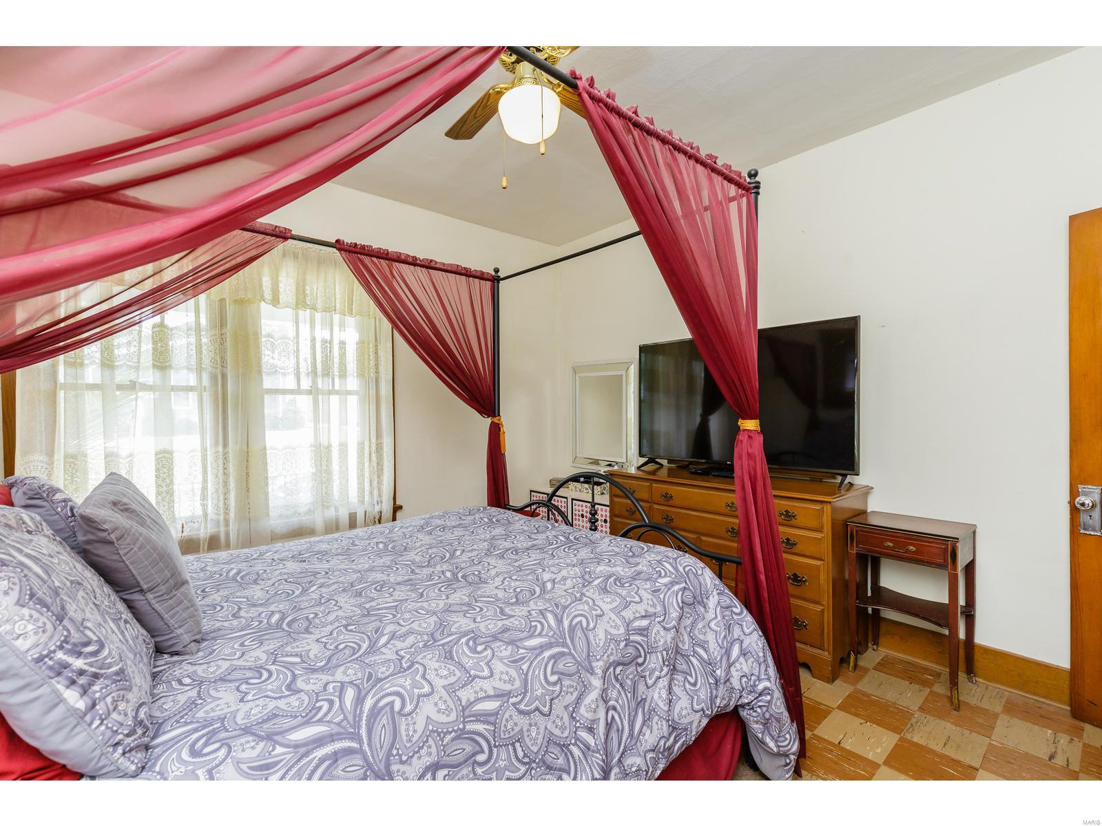 Columbia Macklind Heights Add - Residential