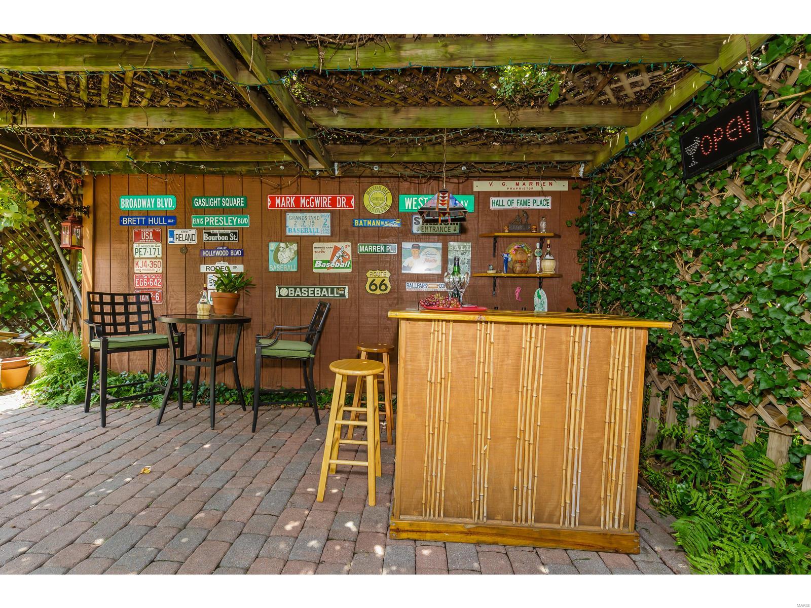 Columbia Macklind Heights Add - Residential