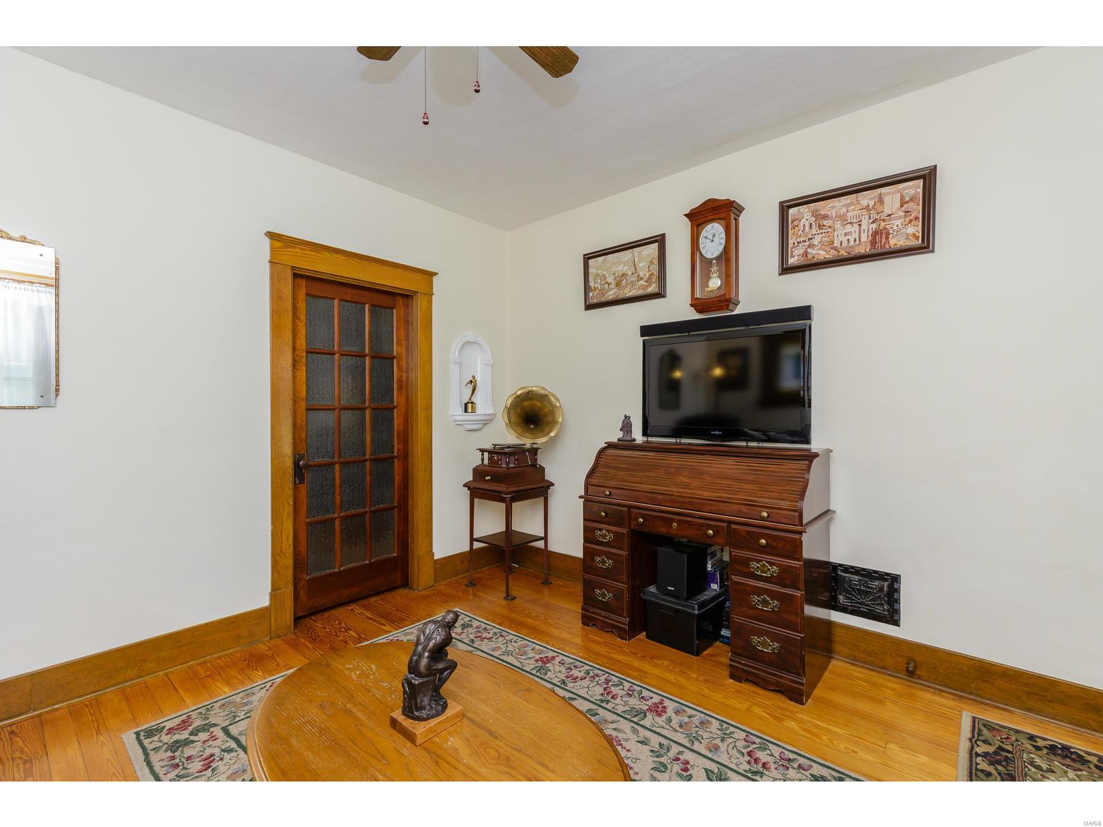 Columbia Macklind Heights Add - Residential