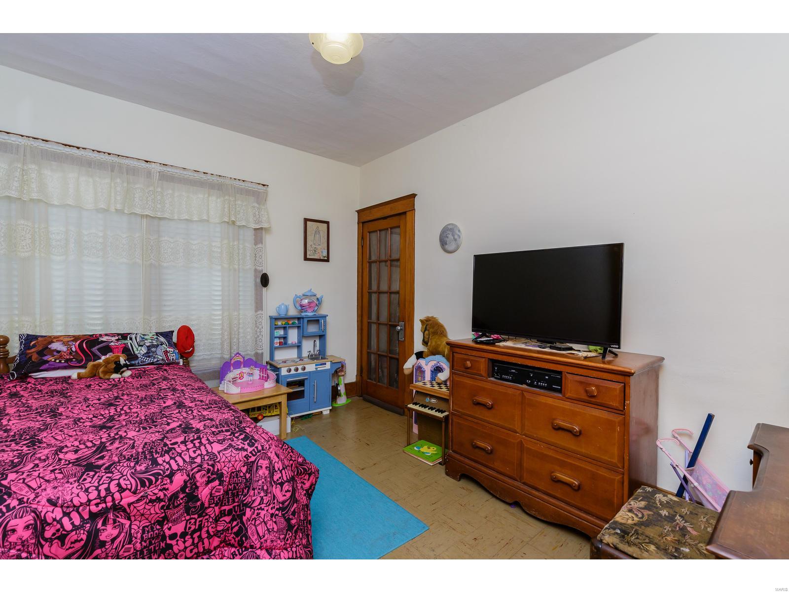 Columbia Macklind Heights Add - Residential