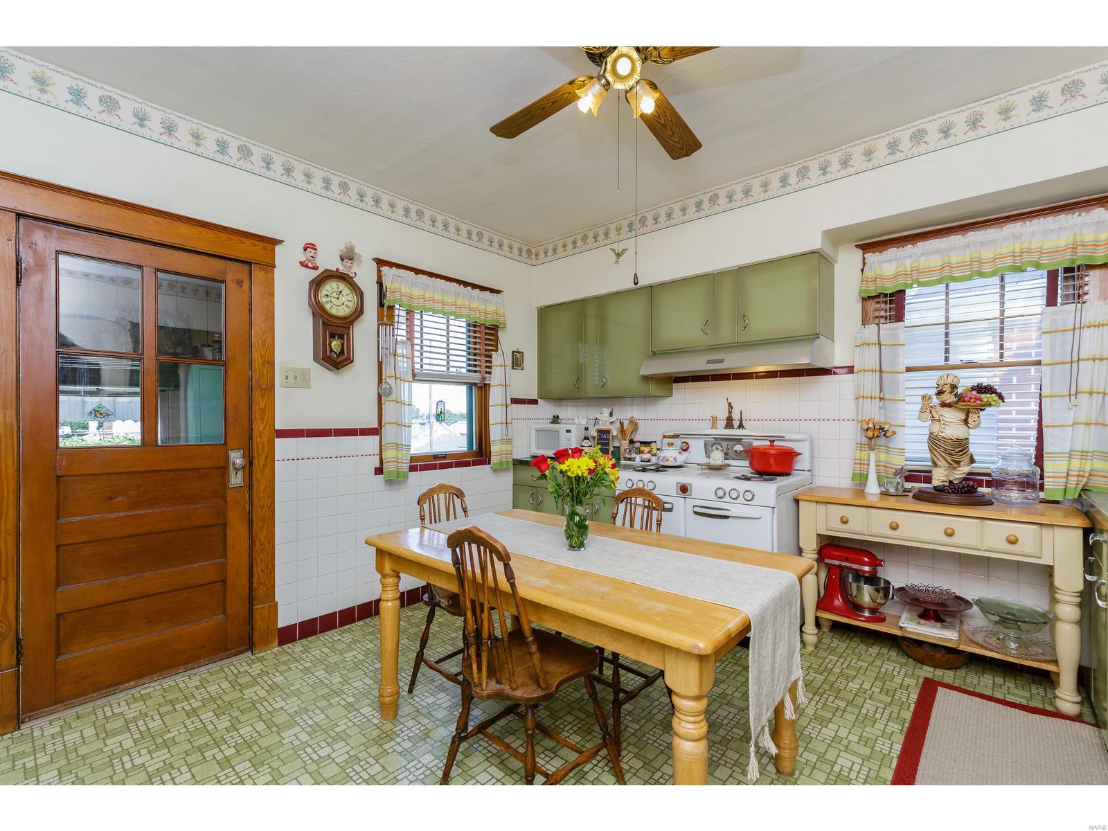 Columbia Macklind Heights Add - Residential