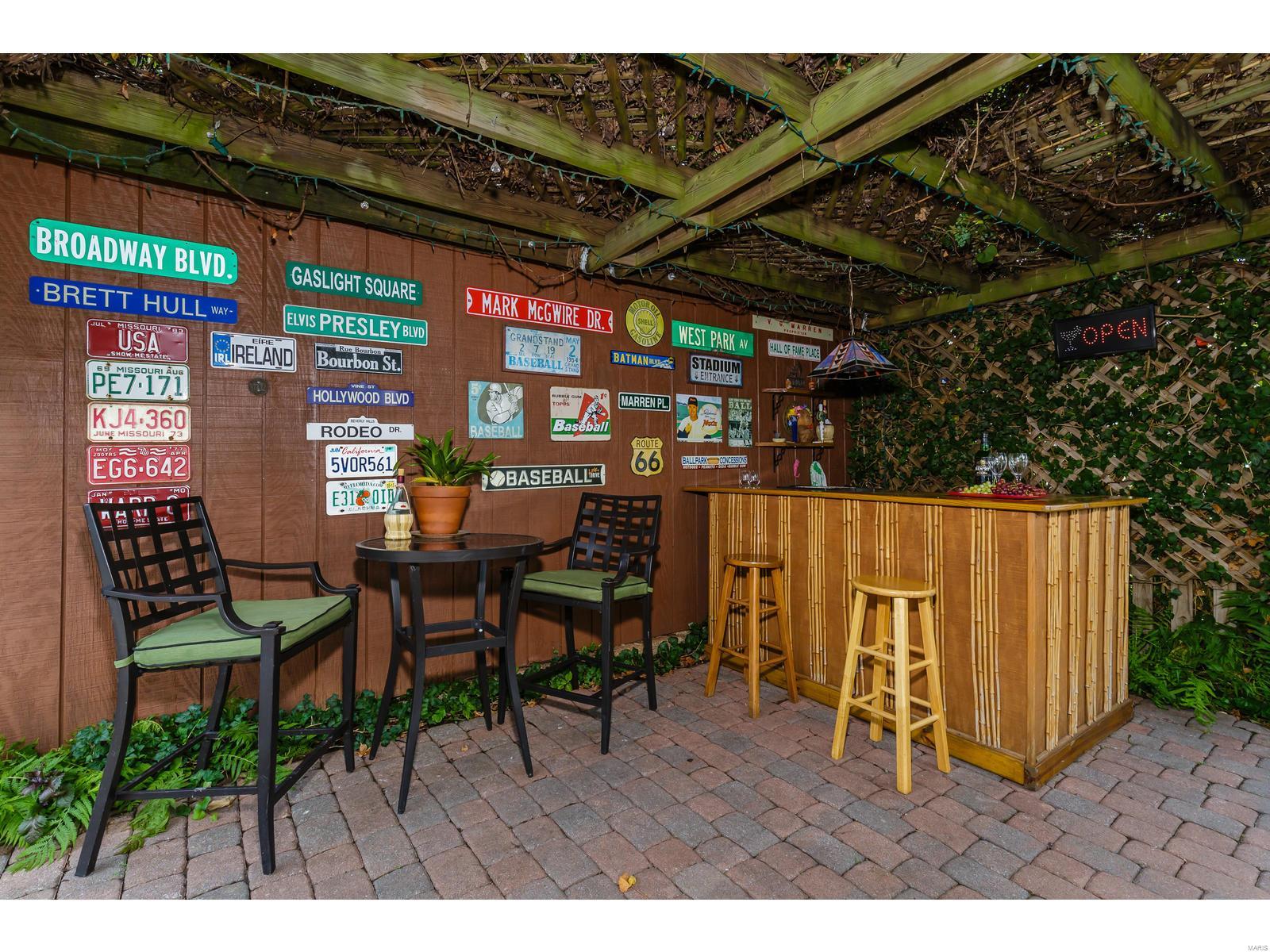 Columbia Macklind Heights Add - Residential