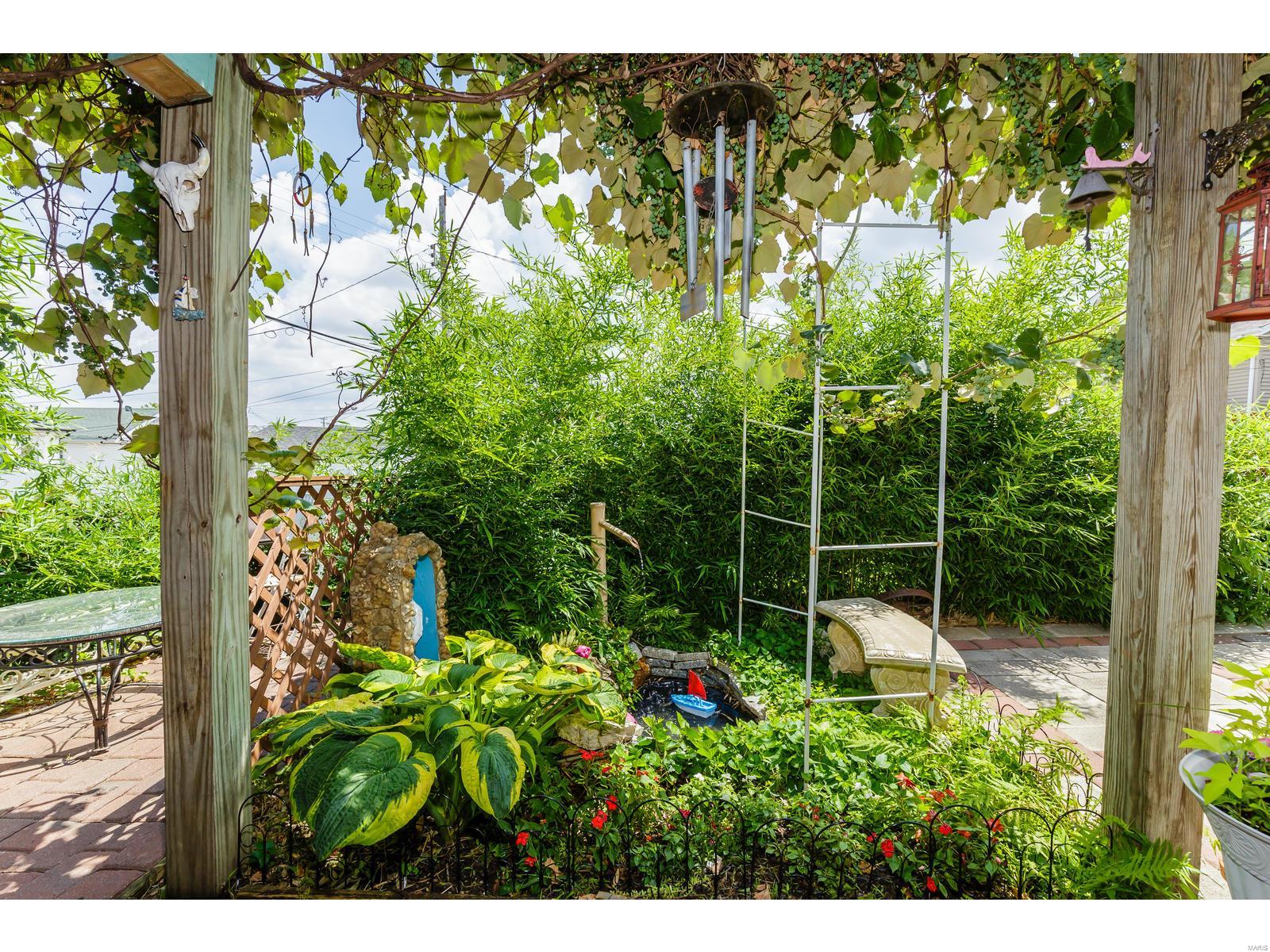 Columbia Macklind Heights Add - Residential