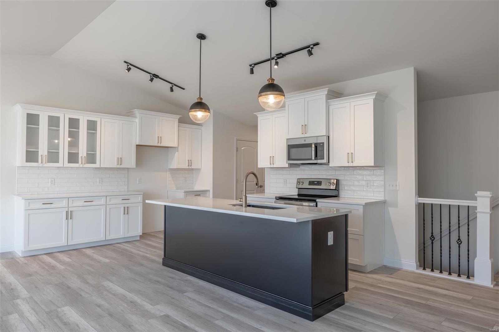 AUBURN MEADOWS - Residential