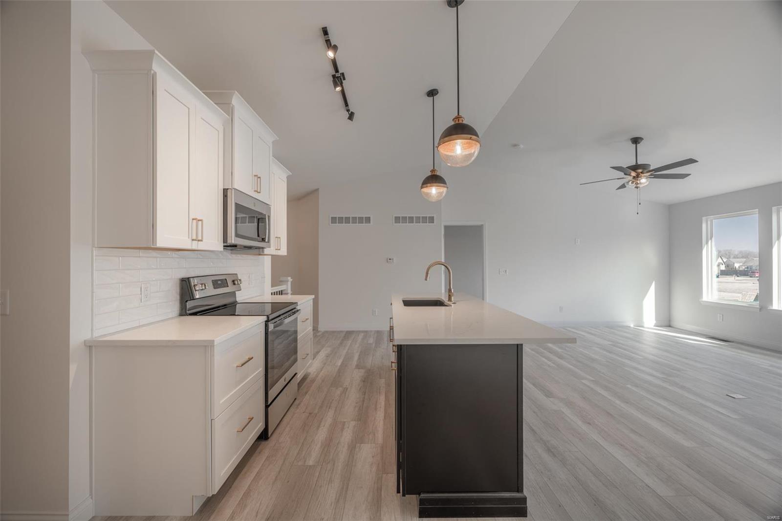 AUBURN MEADOWS - Residential