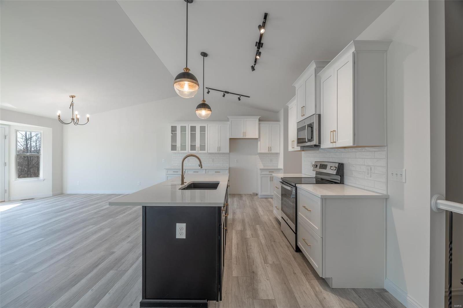 AUBURN MEADOWS - Residential